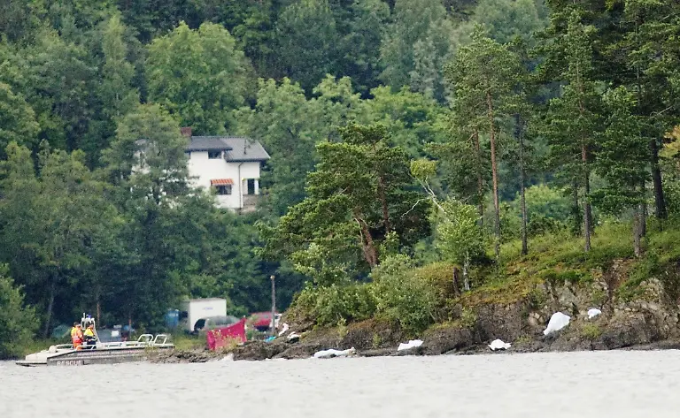 2z725710-jpg3936361487956435539