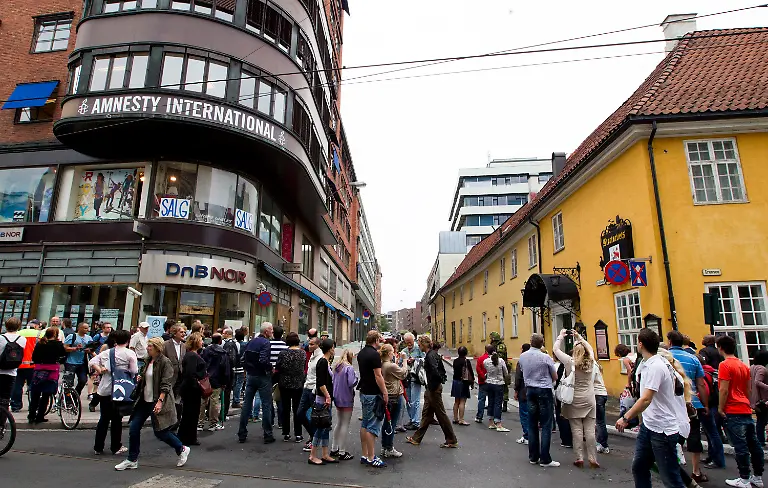 2z712129-jpg4343108737496757907