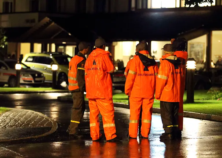 2011-07-23T004354Z-01-FAB03-RTRMDNP-3-NORWAY-BLAST-JPG6649075368581899061