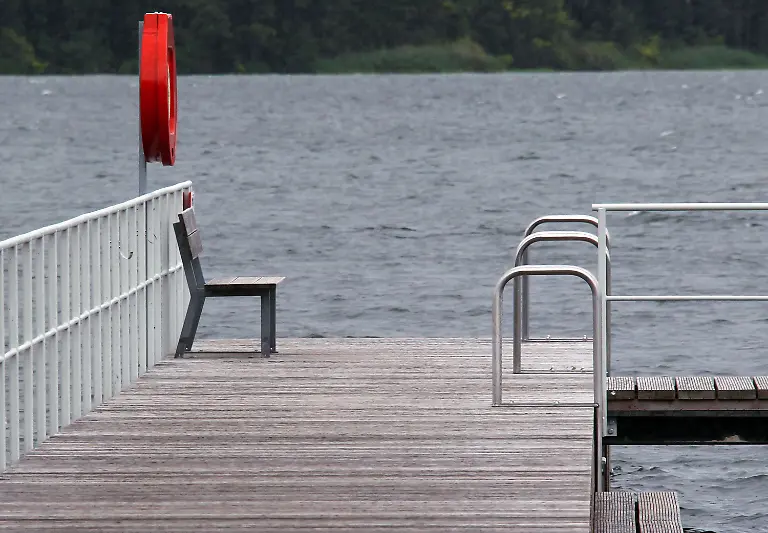 2z495220-jpg5940759825040094845