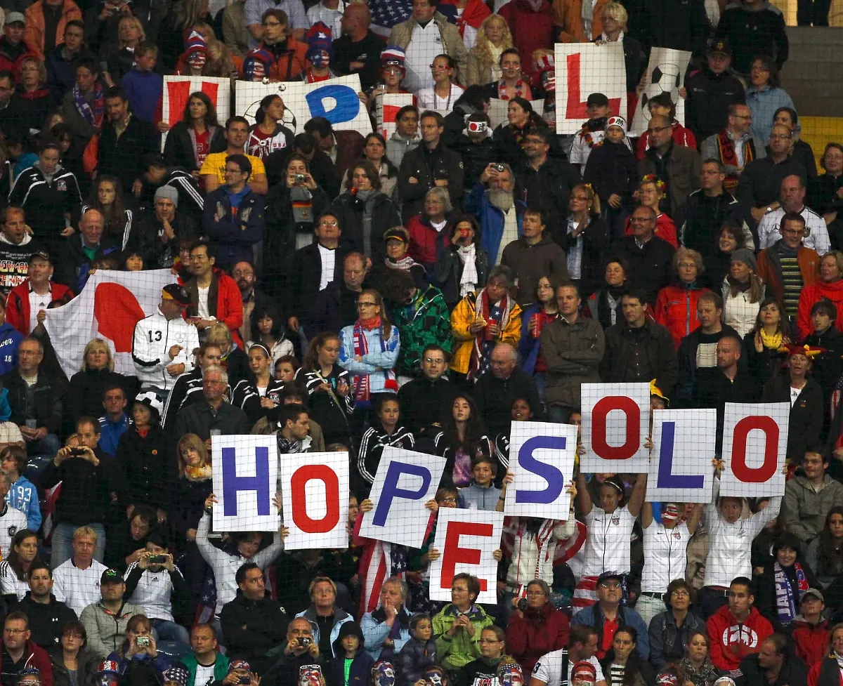 2011-07-17T200614Z-01-IMP39-RTRMDNP-3-SOCCER-WORLD-JPG6206944786660440396