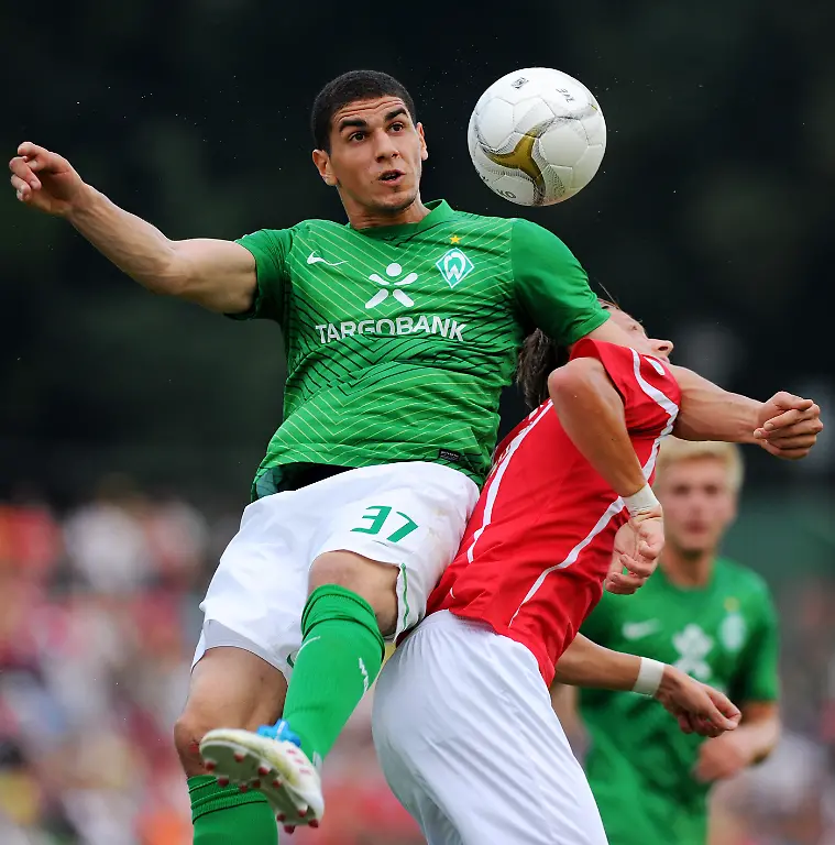 2yzv3918-jpg6680829694234848124