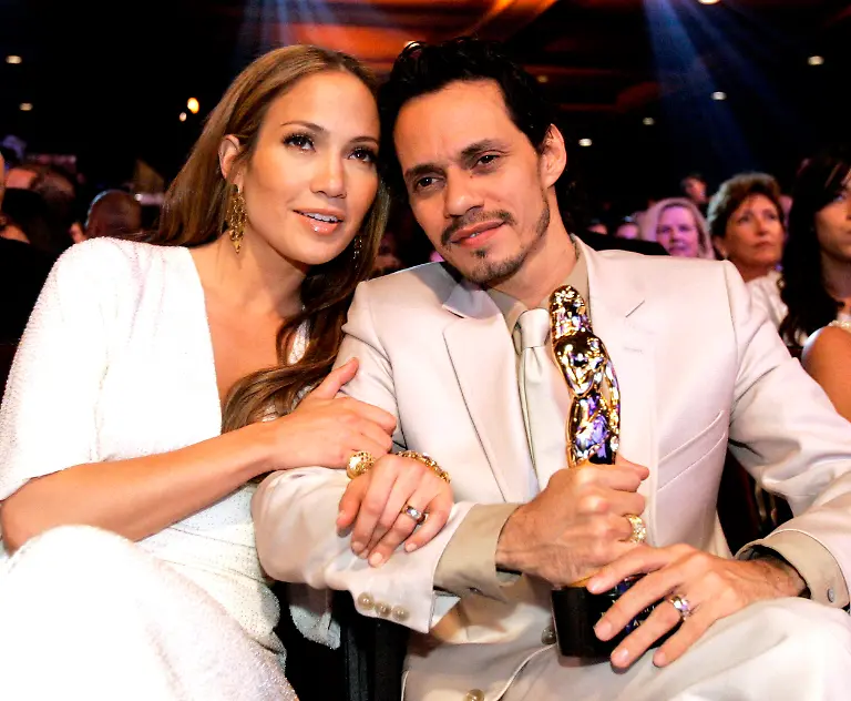 2011-07-15T220421Z-01-LOA04-RTRMDNP-3-PEOPLE-JENNIFERLOPEZ-JPG7878924317424476246