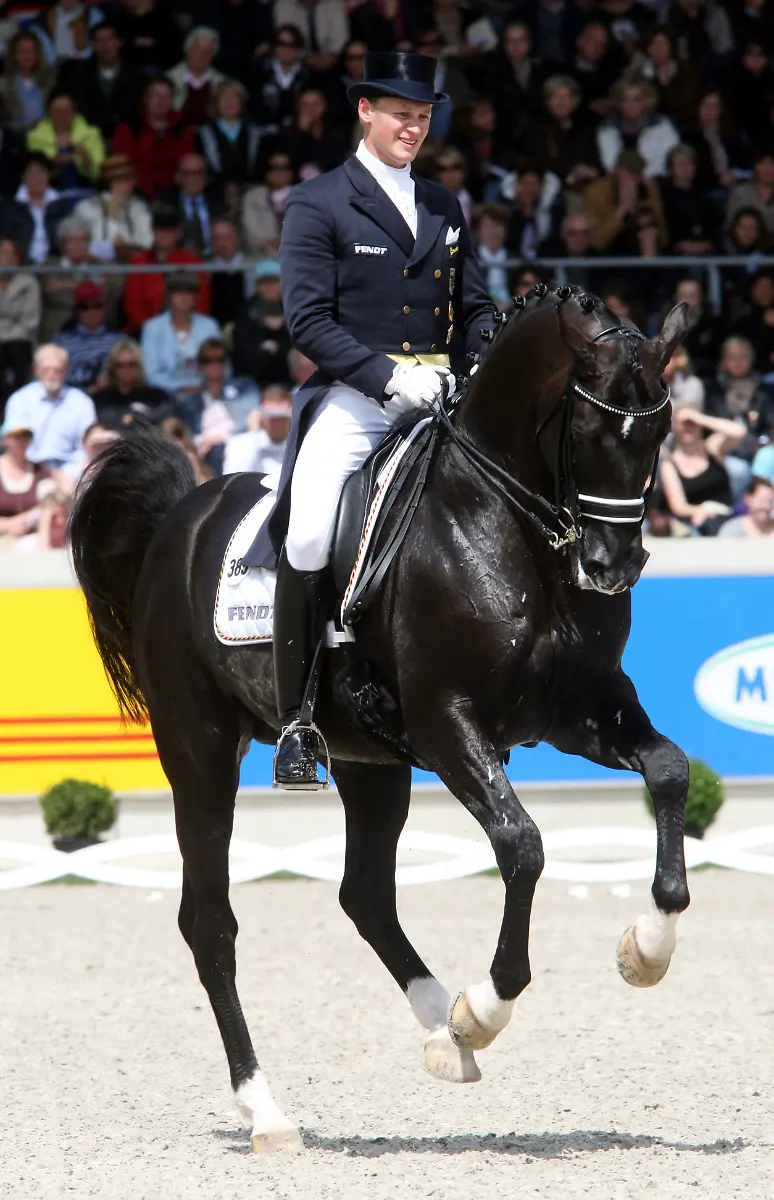 1310907779-jpg3259167816371328460