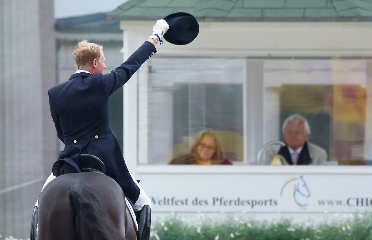 2z143018-jpg8839604623005309924