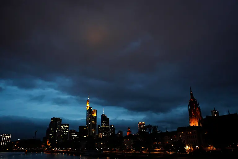 DI10142-20110714-jpg5706850390659463883