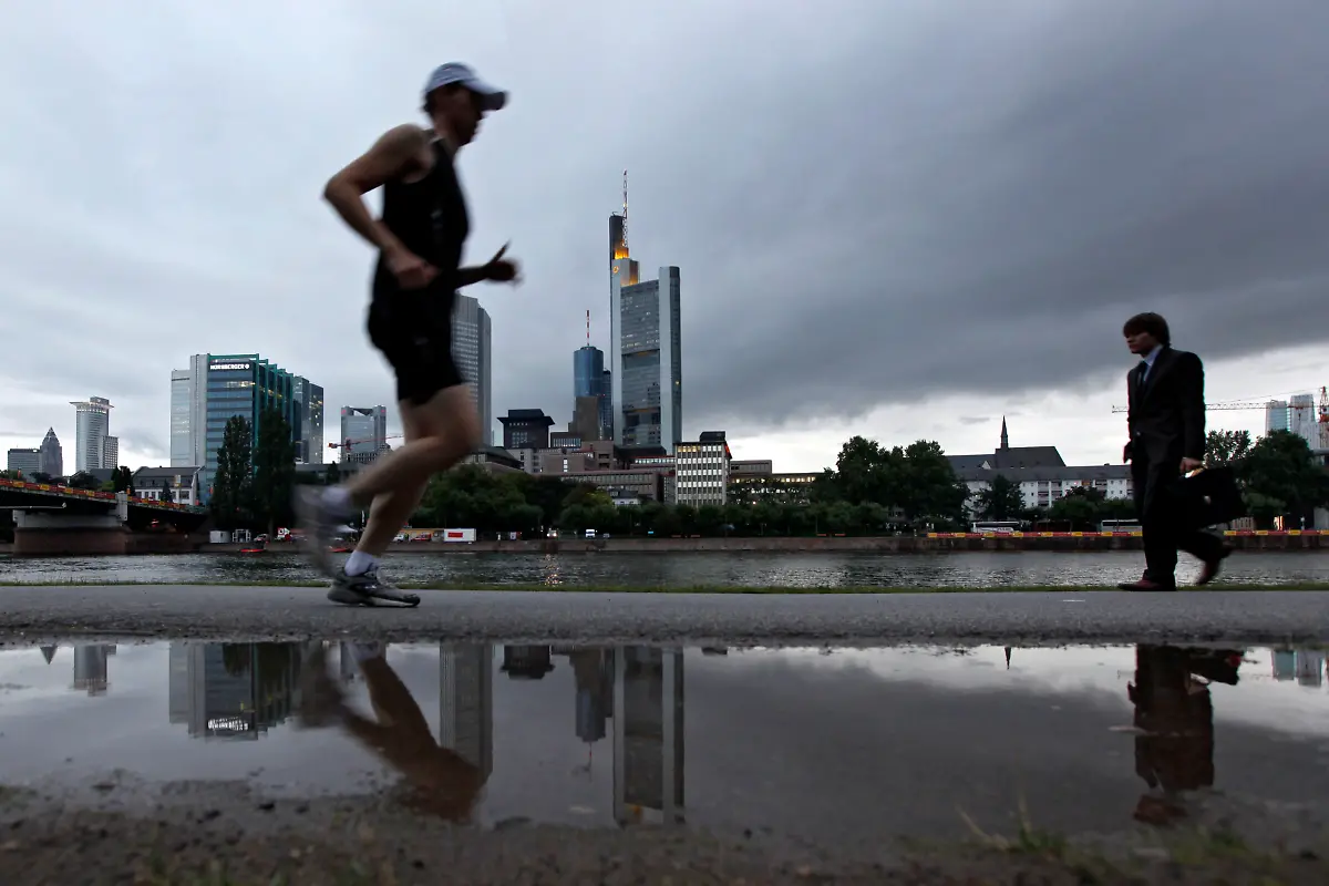 DI10141-20110714-jpg9121260838889853735