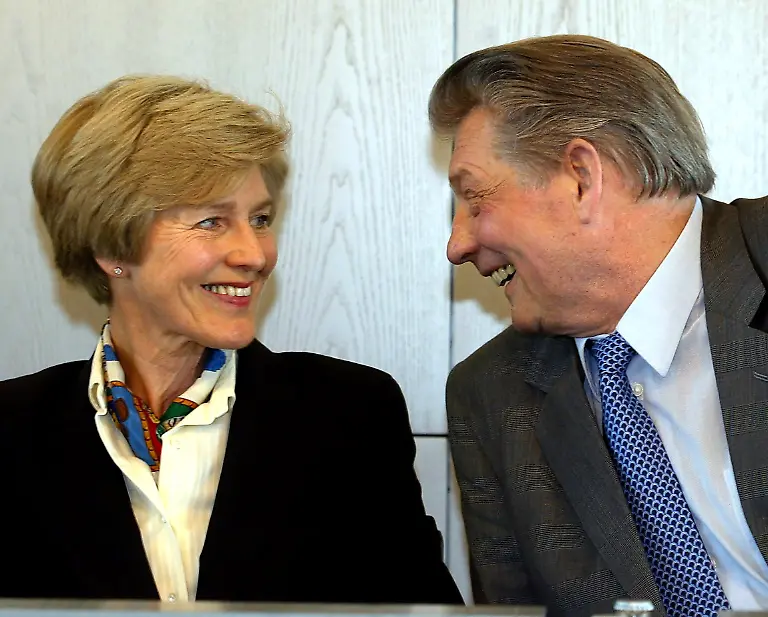 2z122226-jpg2287403268120532195