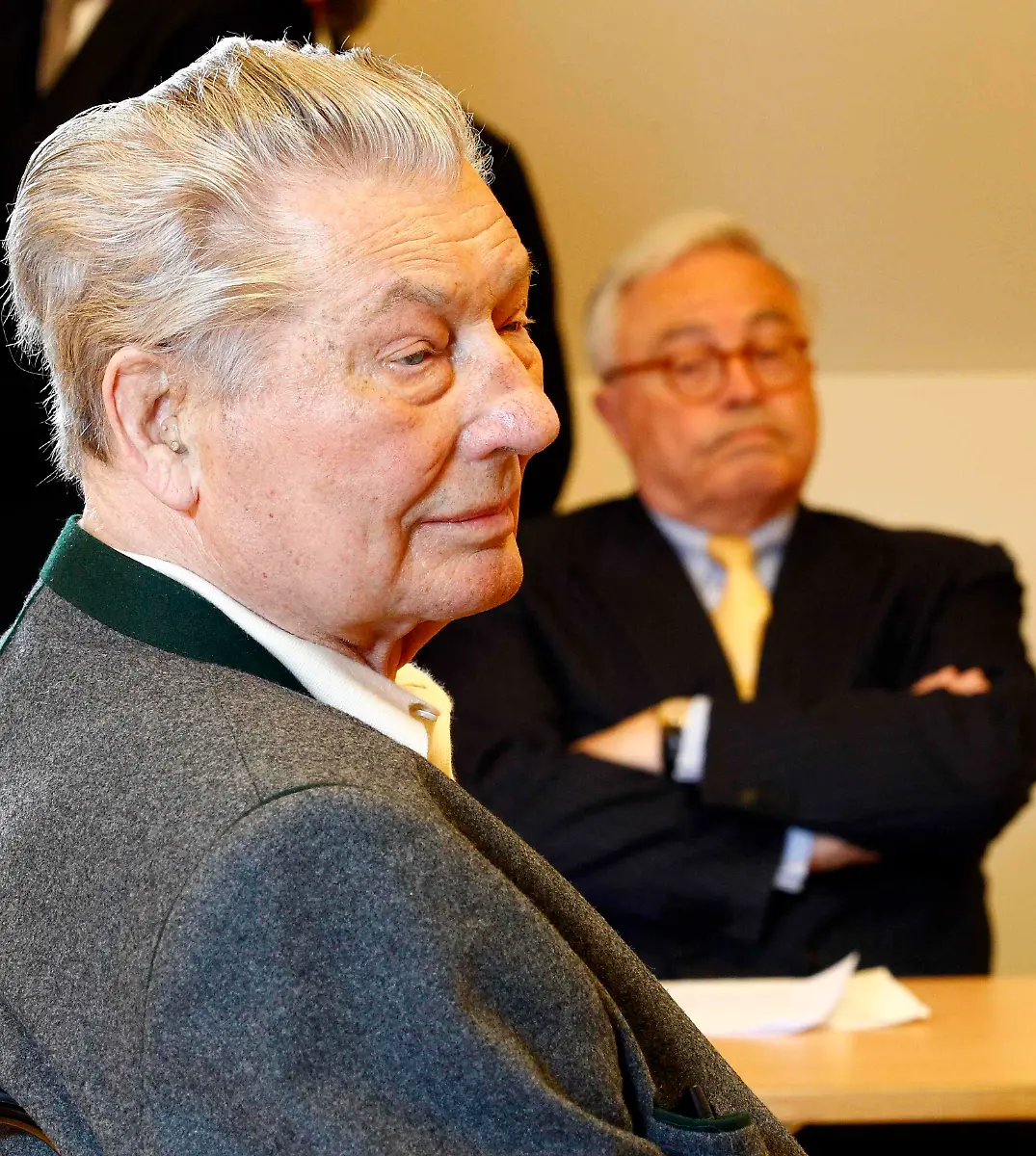 2011-07-14T121303Z-01-BER92-RTRMDNP-3-GERMANY-MEDIA-KIRCH-JPG9166416308994433184