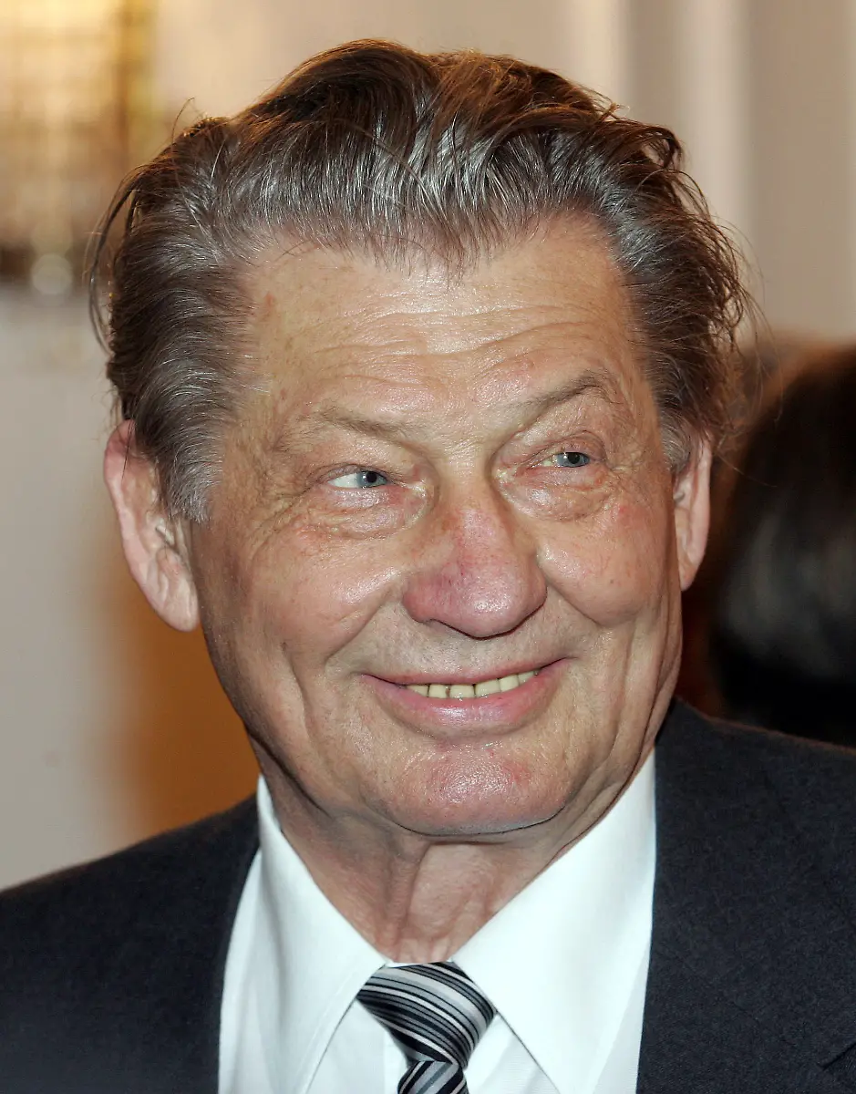 DI10177-20110714-jpg6918883288538353973