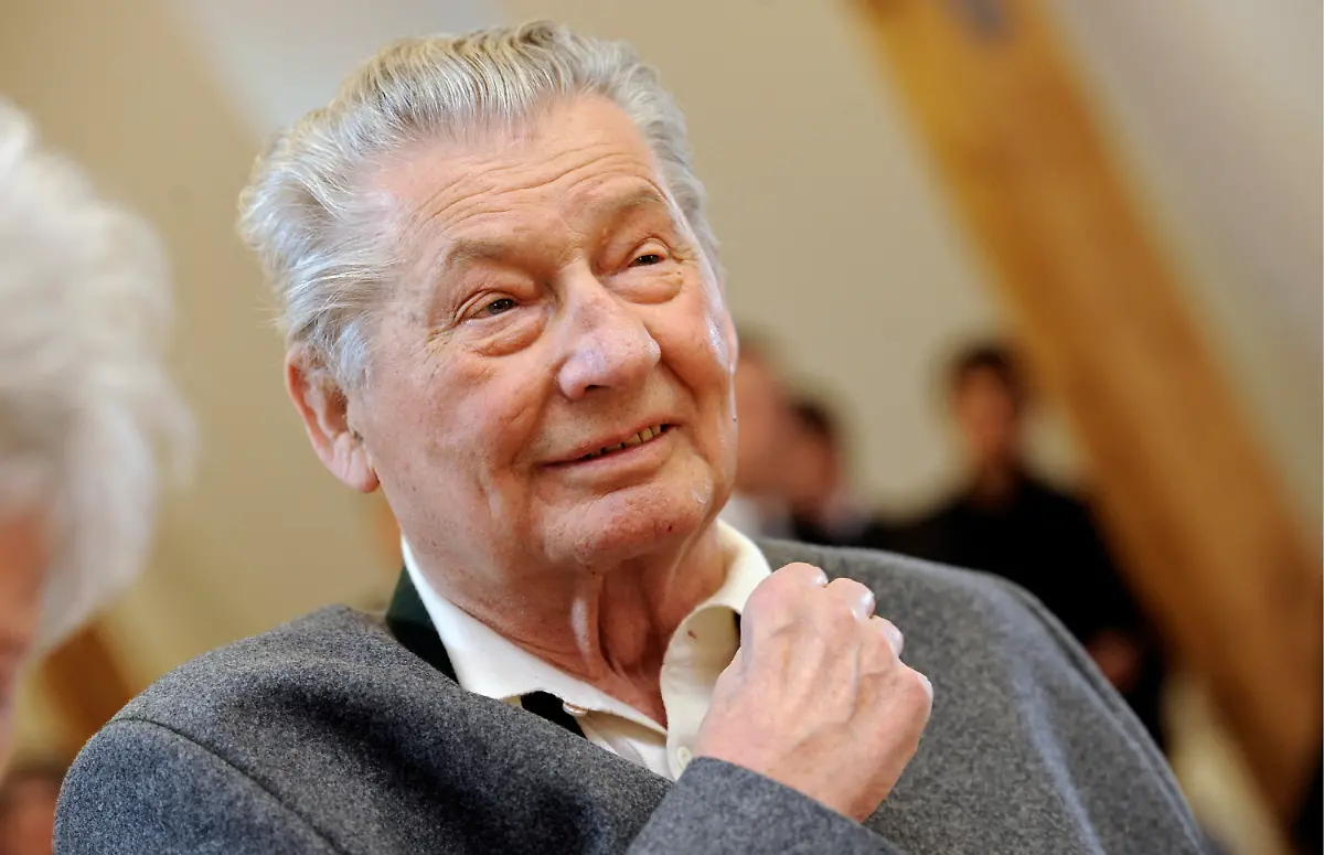 DI10173-20110714-jpg5072076416387198272