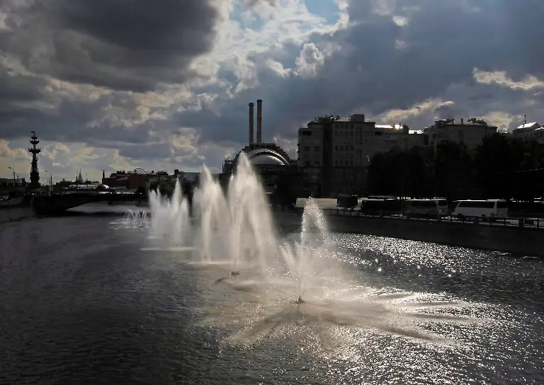 2ywf3022-jpg1745686494432148778