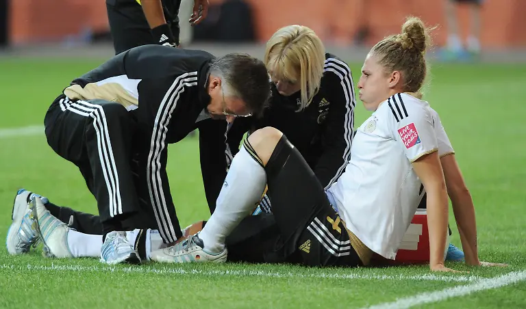 2yxx0217-jpg5038919324880903429