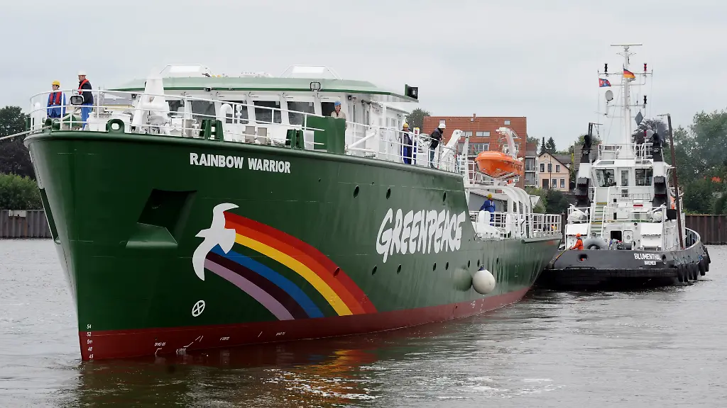 DI10344-20110704-jpg2797261099410237213