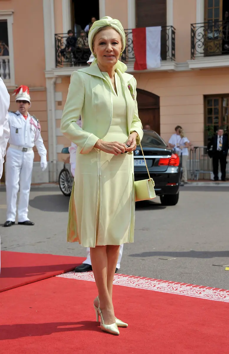 2011-07-02T153044Z-01-MCOP510-RTRMDNP-3-MONACO-WEDDING-JPG1557592437096259569