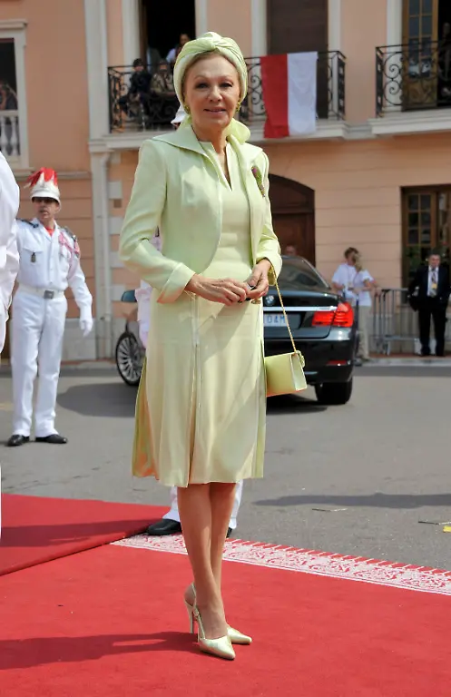 2011-07-02T153044Z-01-MCOP510-RTRMDNP-3-MONACO-WEDDING-JPG1557592437096259569