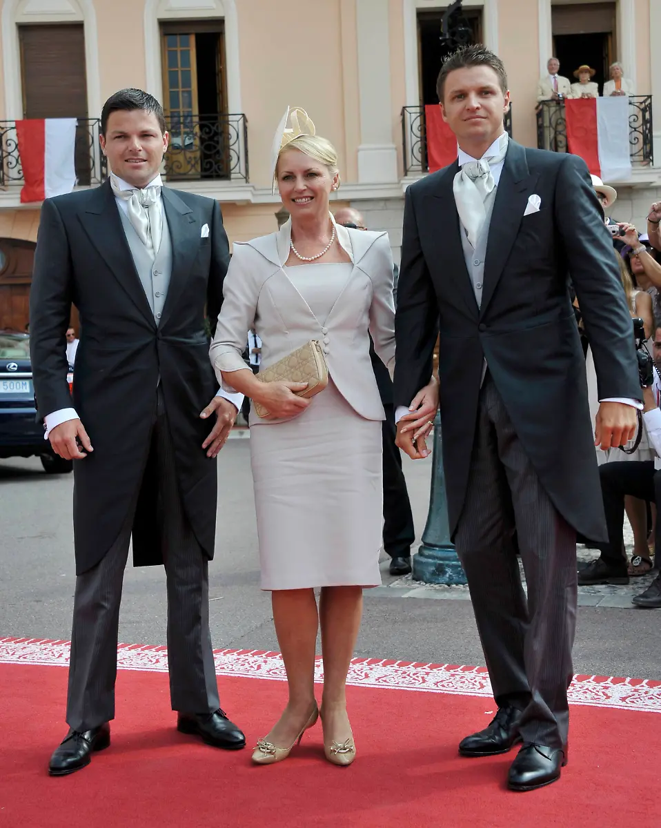 2011-07-02T183945Z-01-MCOP160-RTRMDNP-3-MONACO-WEDDING-JPG3036443333853874525