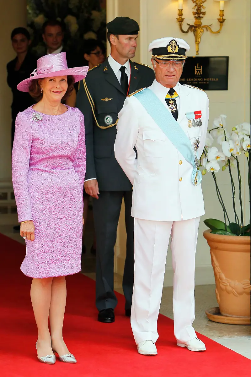 2yt91745-jpg3370361667214181426