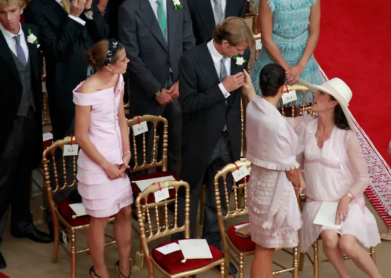 2011-07-02T171413Z-01-MCO727-RTRMDNP-3-MONACO-WEDDING-JPG6071352434662466530