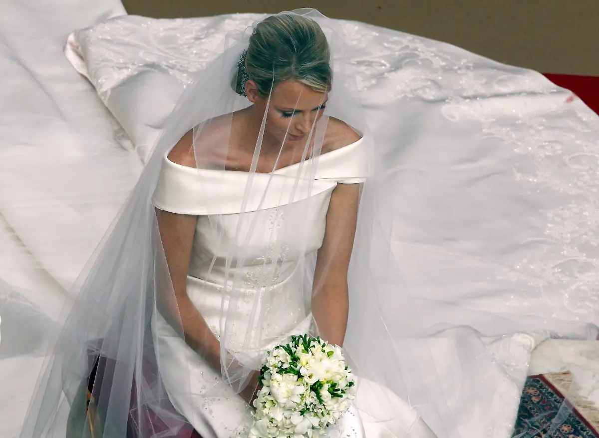 2yt95523-jpg8145672564378384841