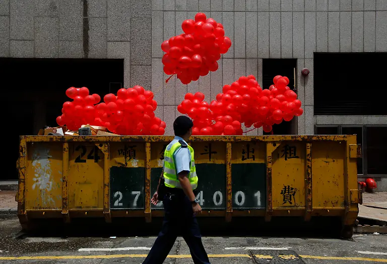 DAB0578-20110701-jpg8270139163062599182