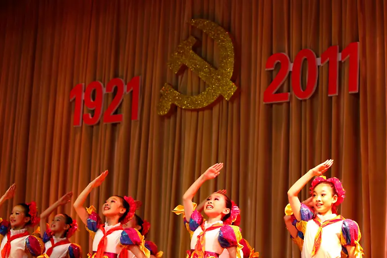 2011-06-30T094346Z-01-SHA103-RTRMDNP-3-CHINA-JPG1179997968928992691