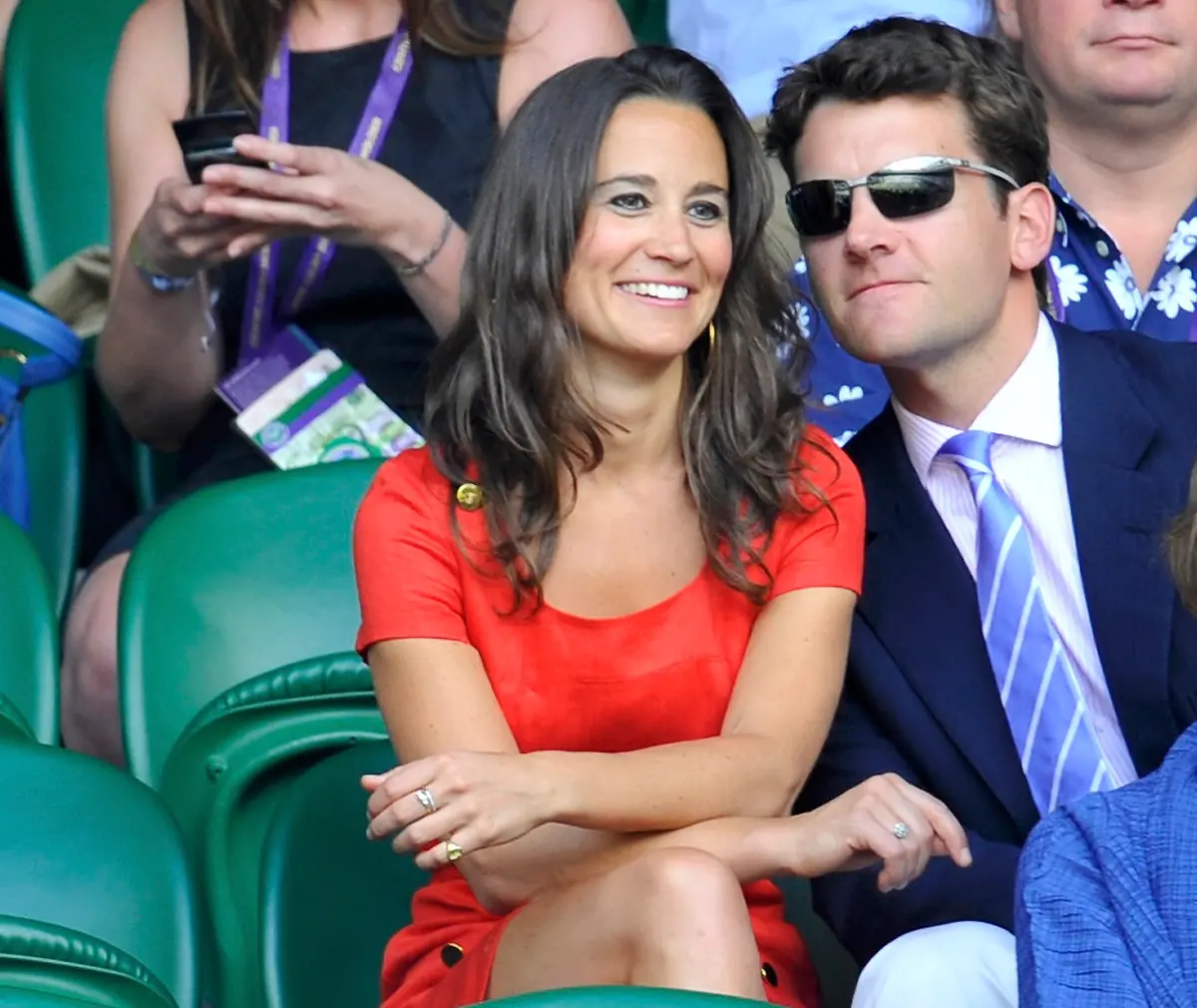 2011-06-29T165141Z-01-WIM137-RTRMDNP-3-TENNIS-WIMBLEDON-JPG1275811917679145485