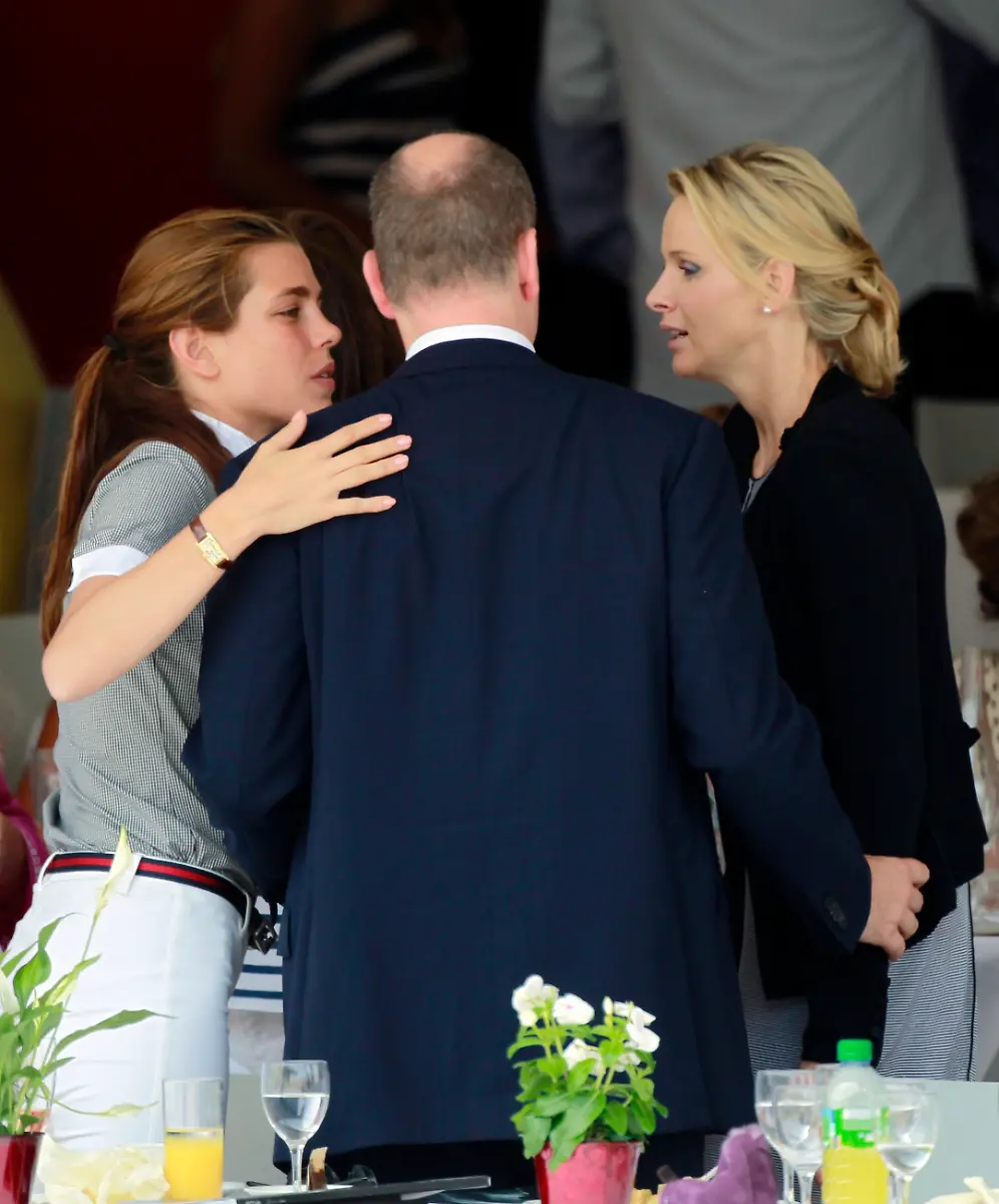 2011-06-24T161406Z-01-MCO11-RTRMDNP-3-MONACO-ROYAL-WEDDING-JPG2331520364833235991