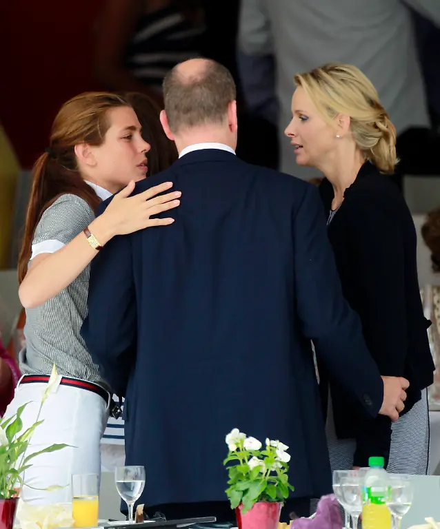 2011-06-24T161406Z-01-MCO11-RTRMDNP-3-MONACO-ROYAL-WEDDING-JPG2331520364833235991