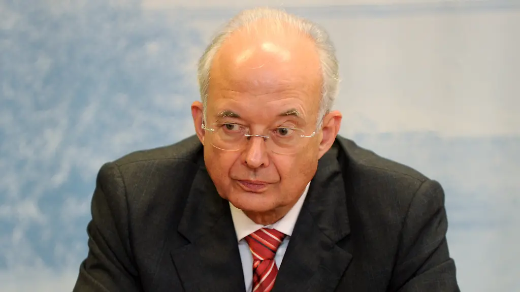 2ypo3348-jpg681005265029414992