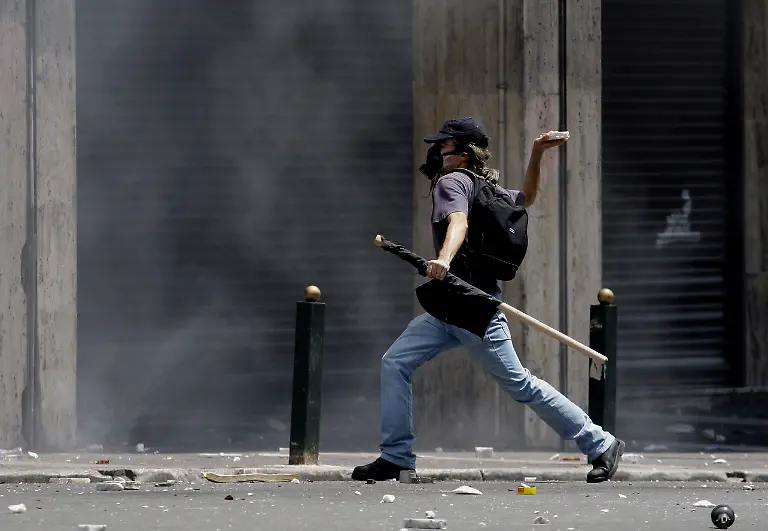 1309272813-jpg3278081355022786947