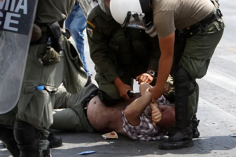 DAB2131-20110628-jpg4586939257234887539