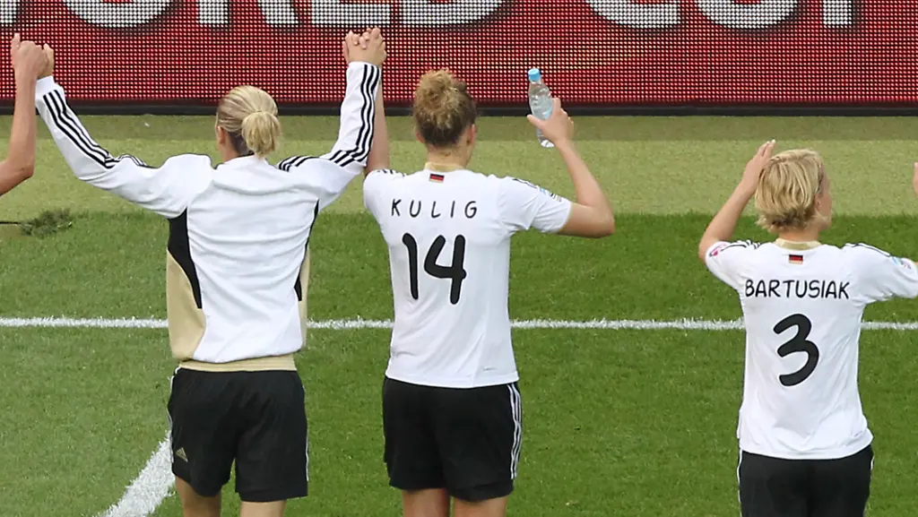 2ypq2150-jpg9117944032197772362