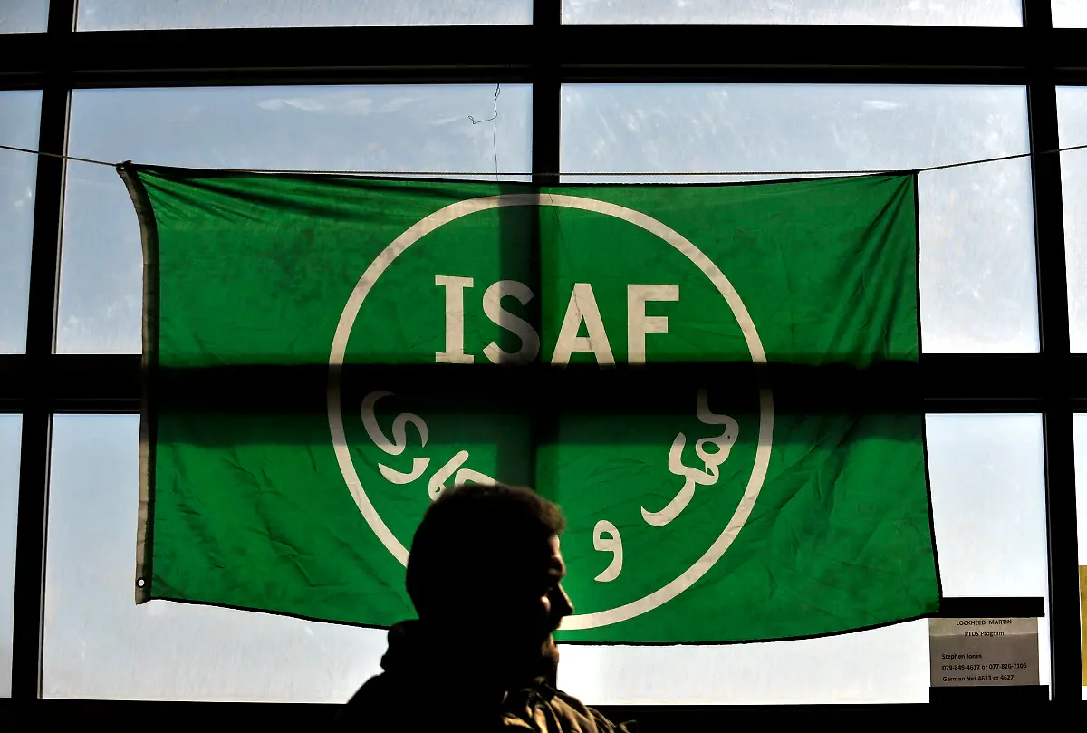 DI10453-20110622-jpg5168793032898395441