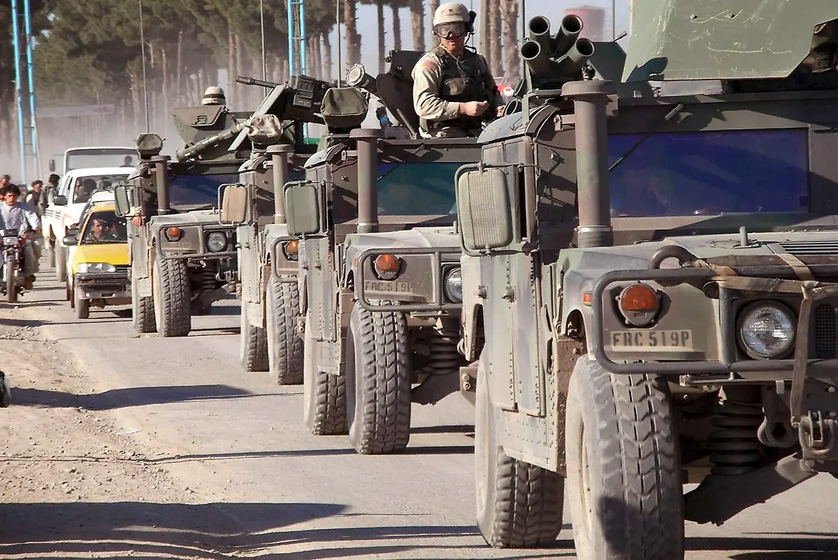 2ym72715-jpg9059961613973791381