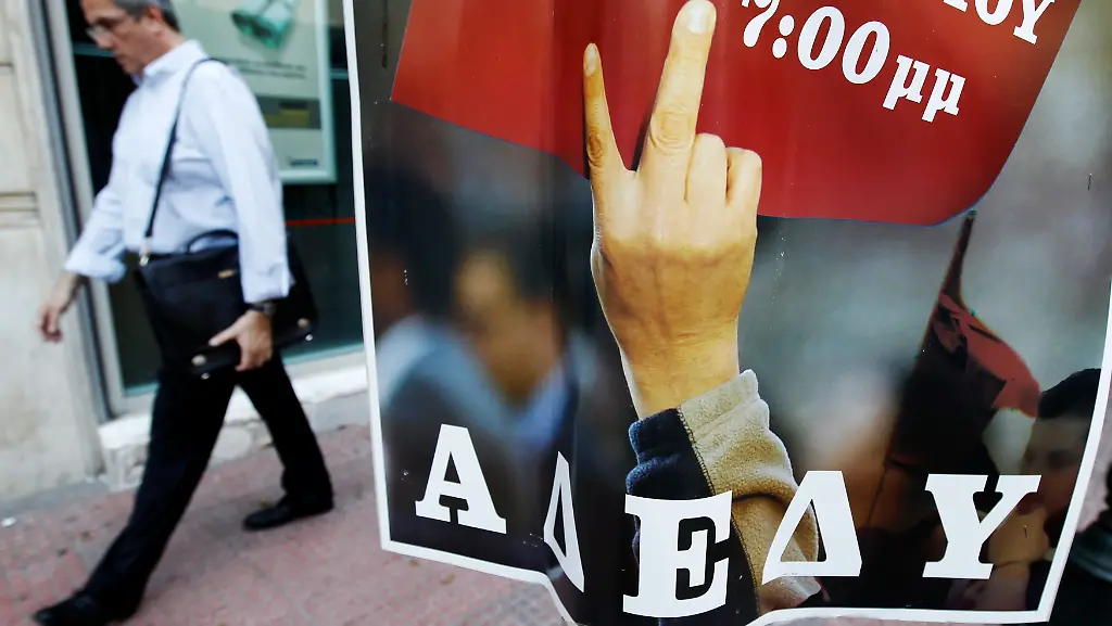 2011-06-20T142631Z-01-KAR07-RTRMDNP-3-GREECE-JPG6724823044400948846