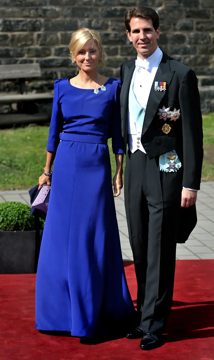 DI10303-20110618-jpg8241163469581736323