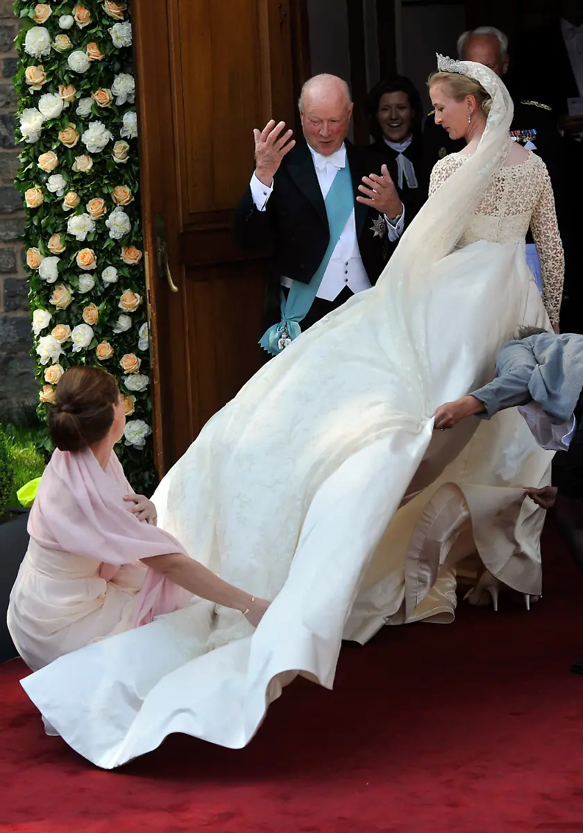 2yj55005-jpg3438792693472646366