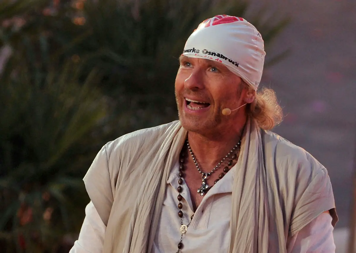 1308428244-jpg6449479221182830211