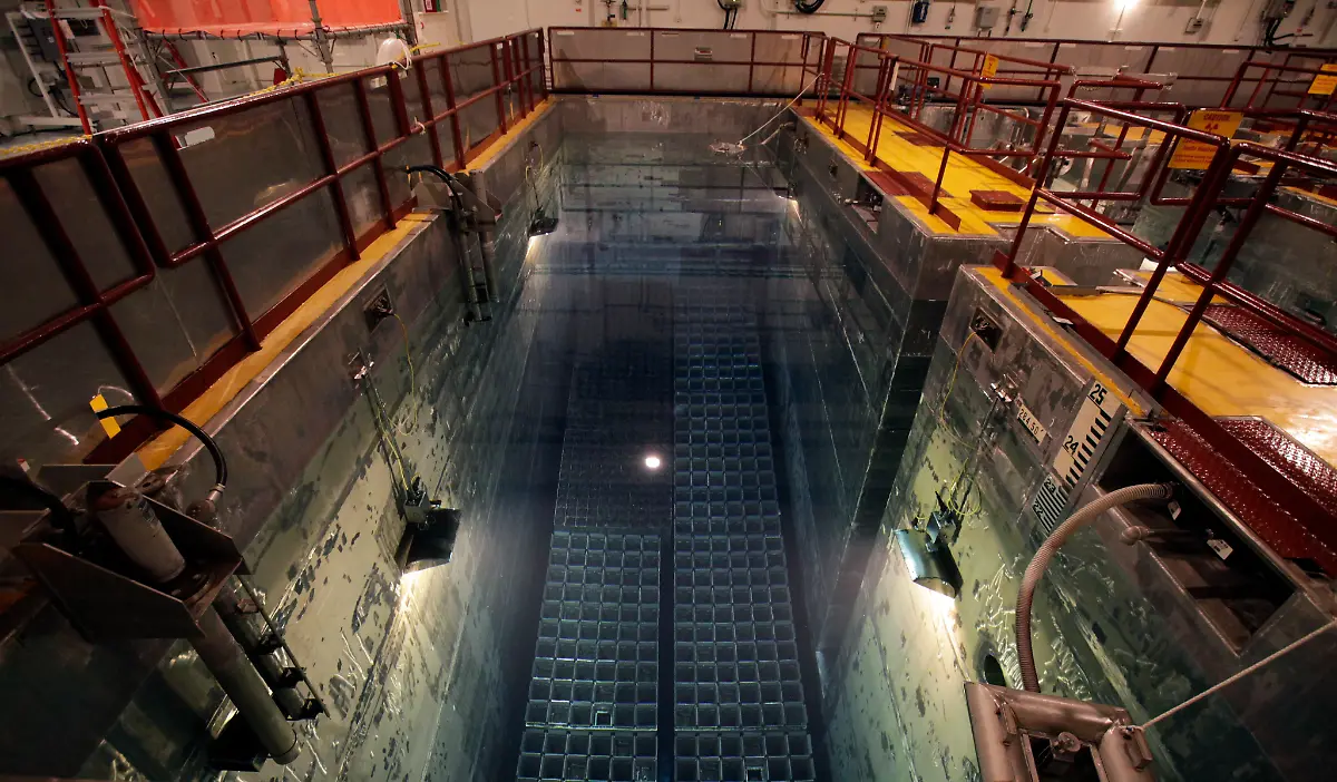 DAB2166-20110613-jpg6847372577352567620