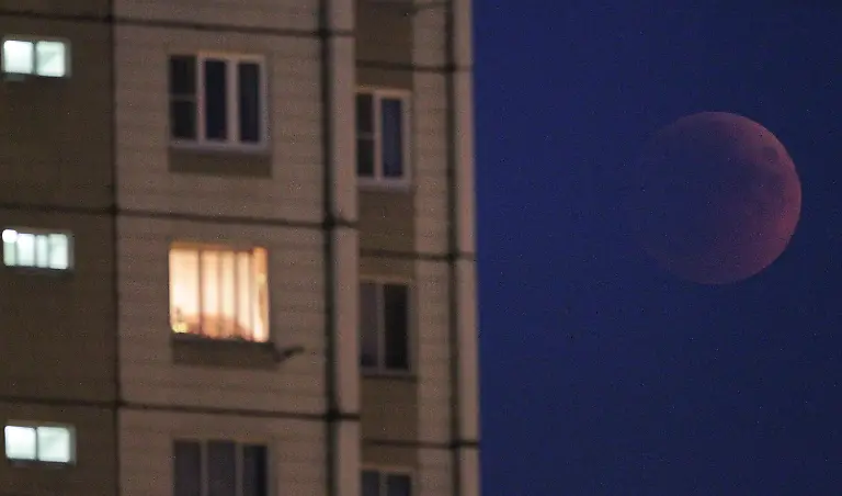 2yhc1232-jpg6771765308282220994