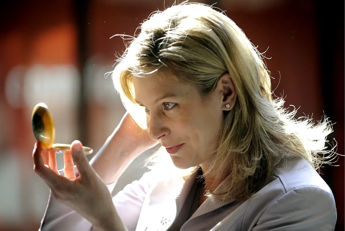 DI10269-20110615-jpg87518368263599022