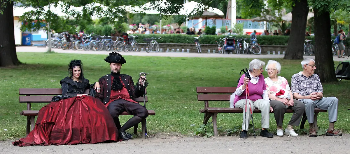 2yec1944-jpg684589869337429319