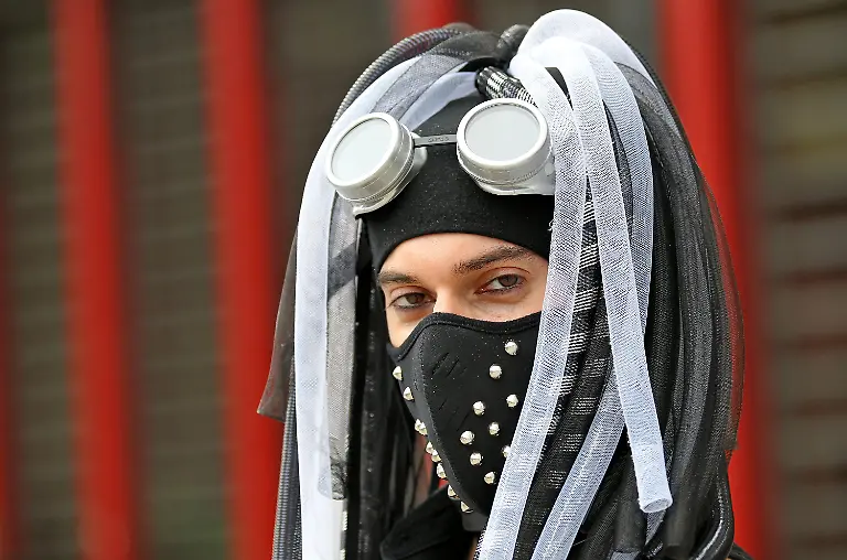 2yds1131-jpg2200235980529249472