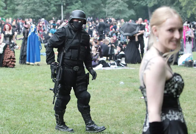 1307764915-jpg2491212778927179931