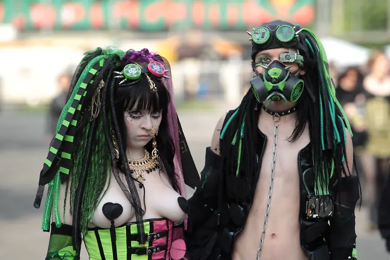 1307870386-jpg841854667891009835