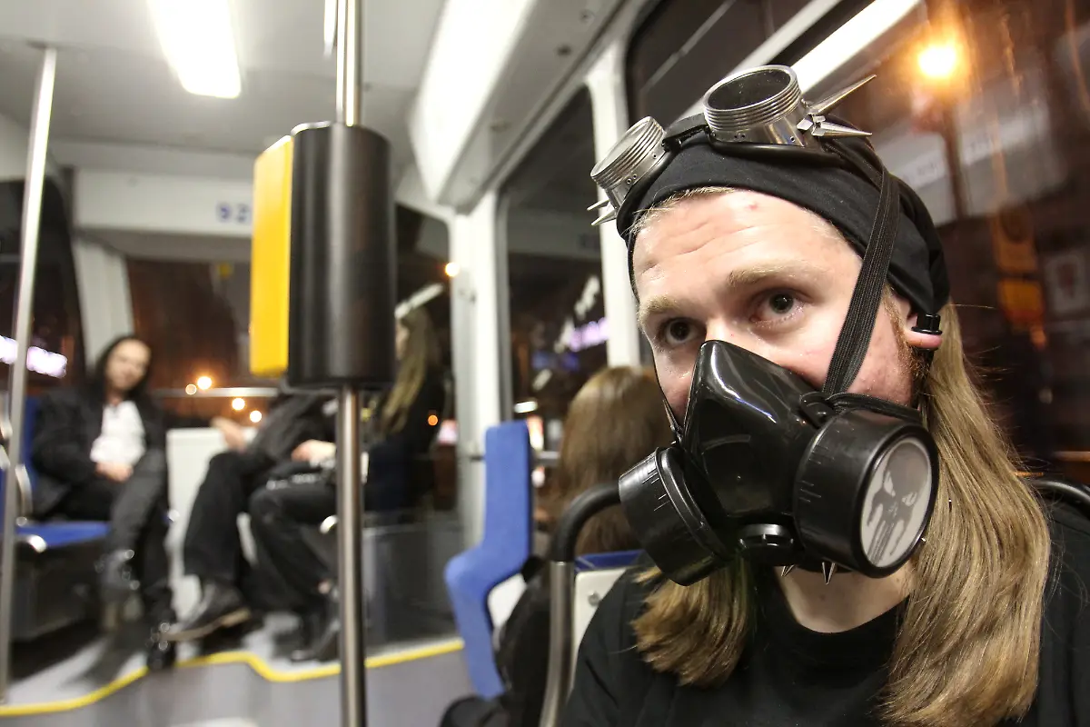 1307937670-jpg2225940221608566437