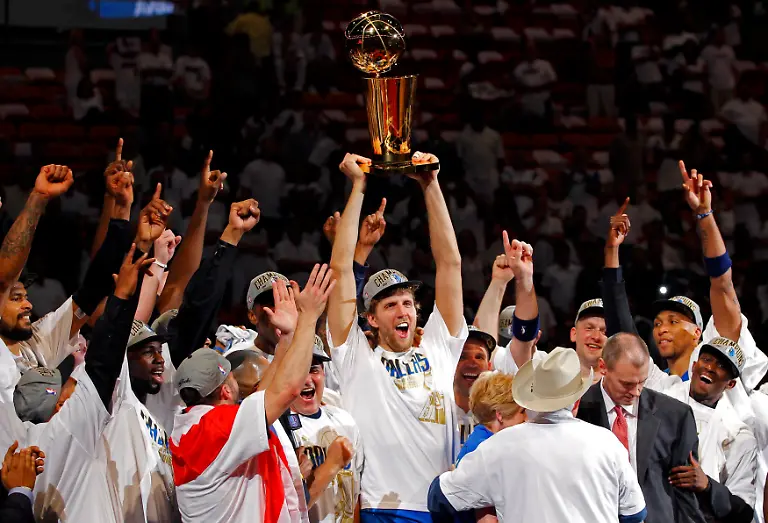 2011-06-13T030415Z-01-MIA136-RTRMDNP-3-NBA-FINALS-JPG994968100790587343