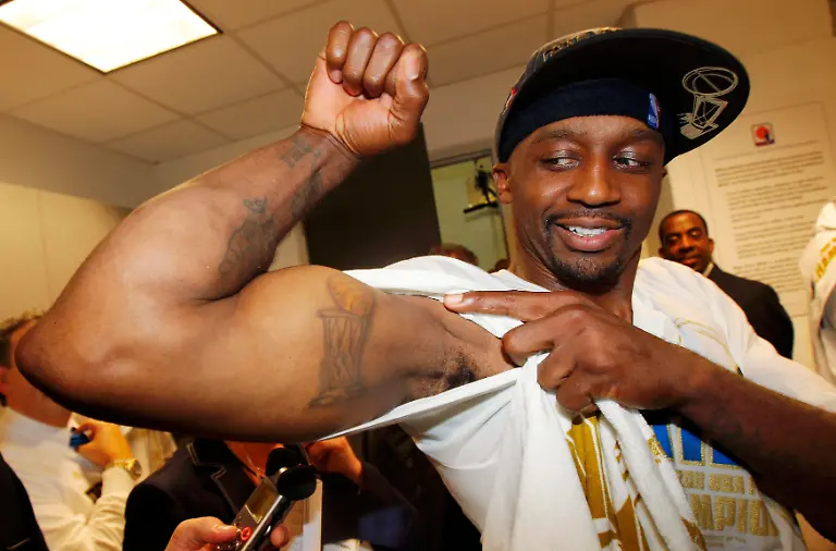 2011-06-13T033746Z-01-MIA146-RTRMDNP-3-NBA-FINALS-JPG4743538158151096328