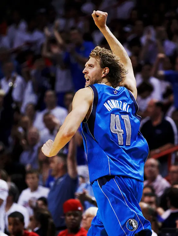 2011-06-13T024346Z-01-MIA131-RTRMDNP-3-NBA-FINALS-JPG7977142615399206404